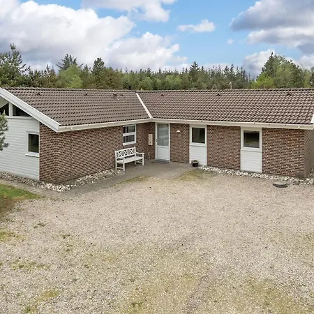 Hébergement de vacances Rudy - 900m To The Fjord By Interhome *