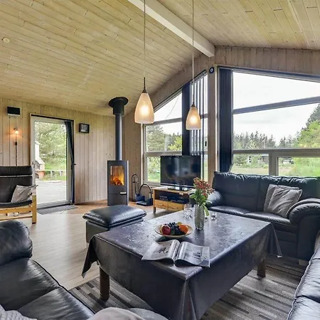 Hébergement de vacances Rudy - 900m To The Fjord By Interhome *